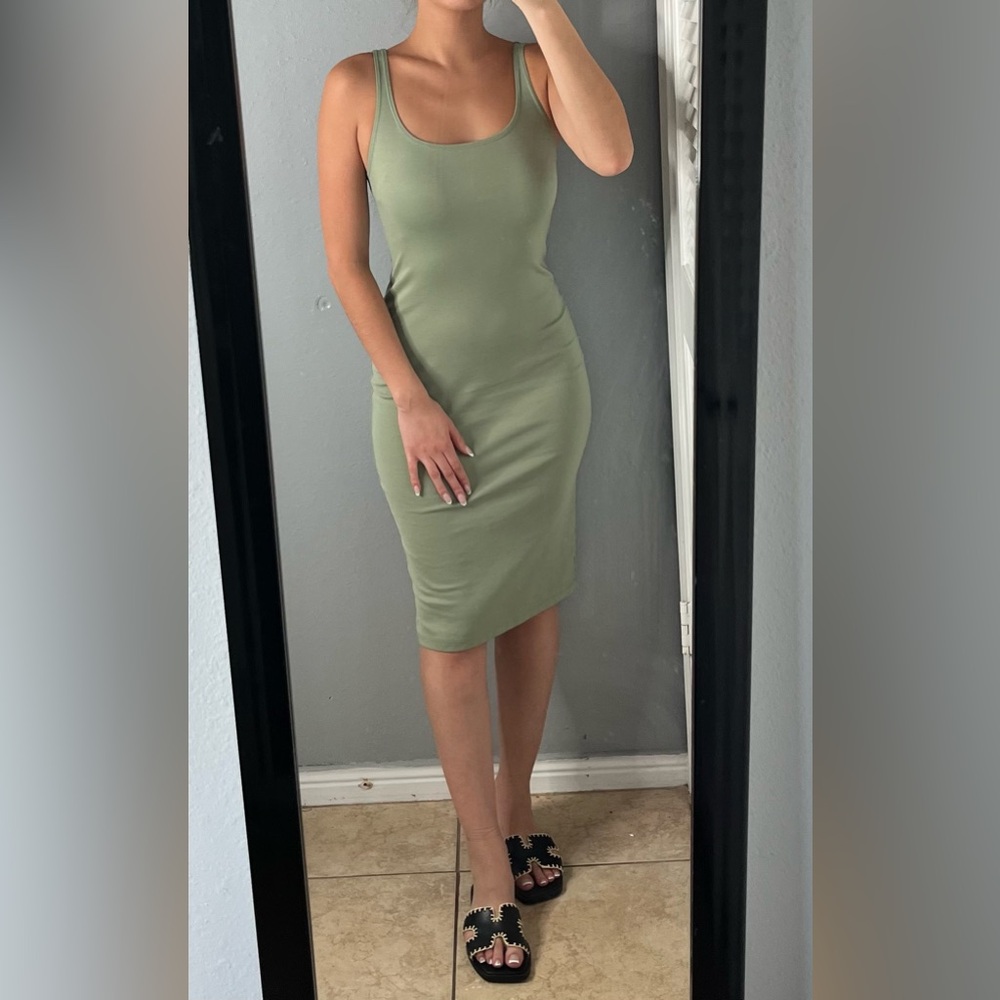 Zara sagegreen stretch knit bodycon tank midi dress M casual minimalist vacation - Picture 3 of 12